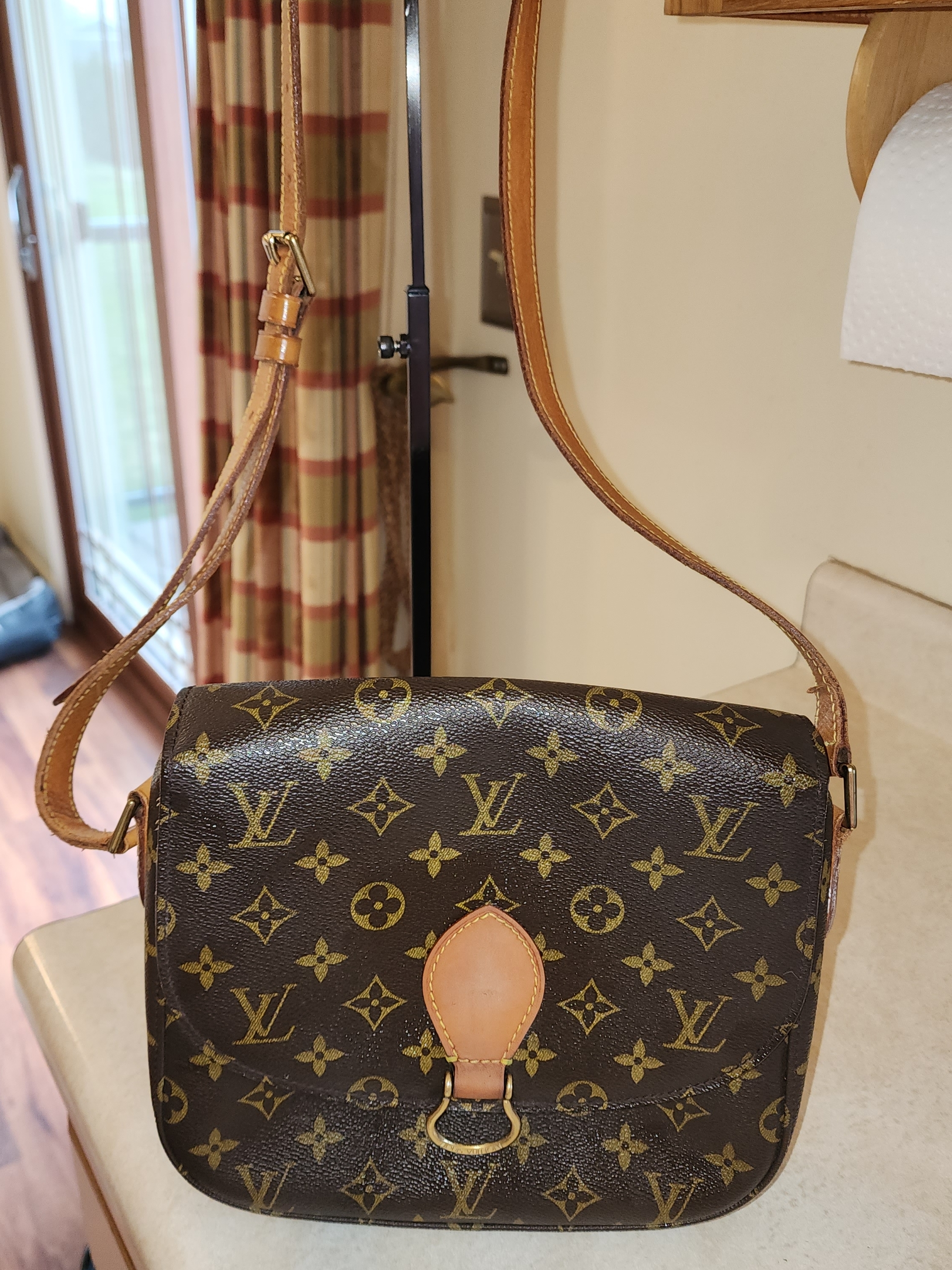 Auth Louis Vuitton Monogram Saint Cloud Gm Shoulder Bag